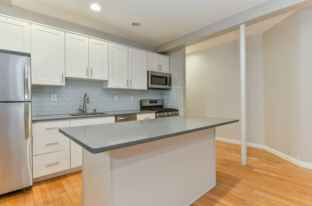2 bed, 1 bath apartment for rent at 102 Union Park St Unit B, South End — photo 3 of 16