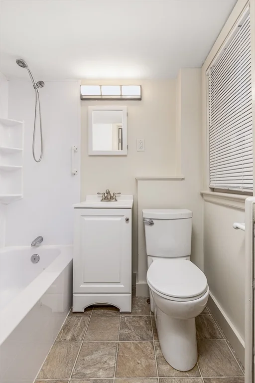 1 bed, 1 bath apartment for rent at 102 Washington St Unit 1, Old Town — photo 7 of 14