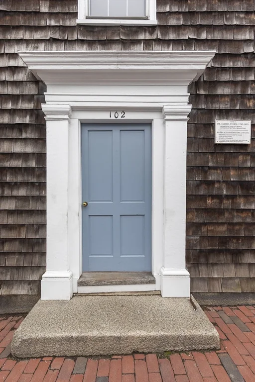 1 bed, 1 bath apartment for rent at 102 Washington St Unit 1, Old Town — photo 2 of 14