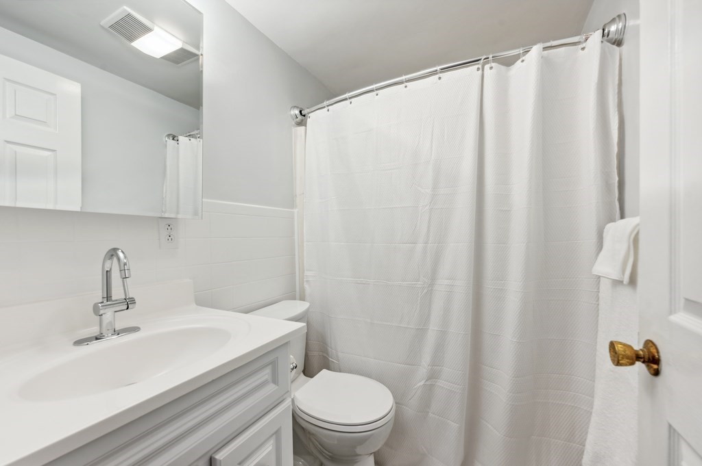 2 bed, 1 bath apartment for rent at 102 West Brookline St Unit B, South End — photo 8 of 18