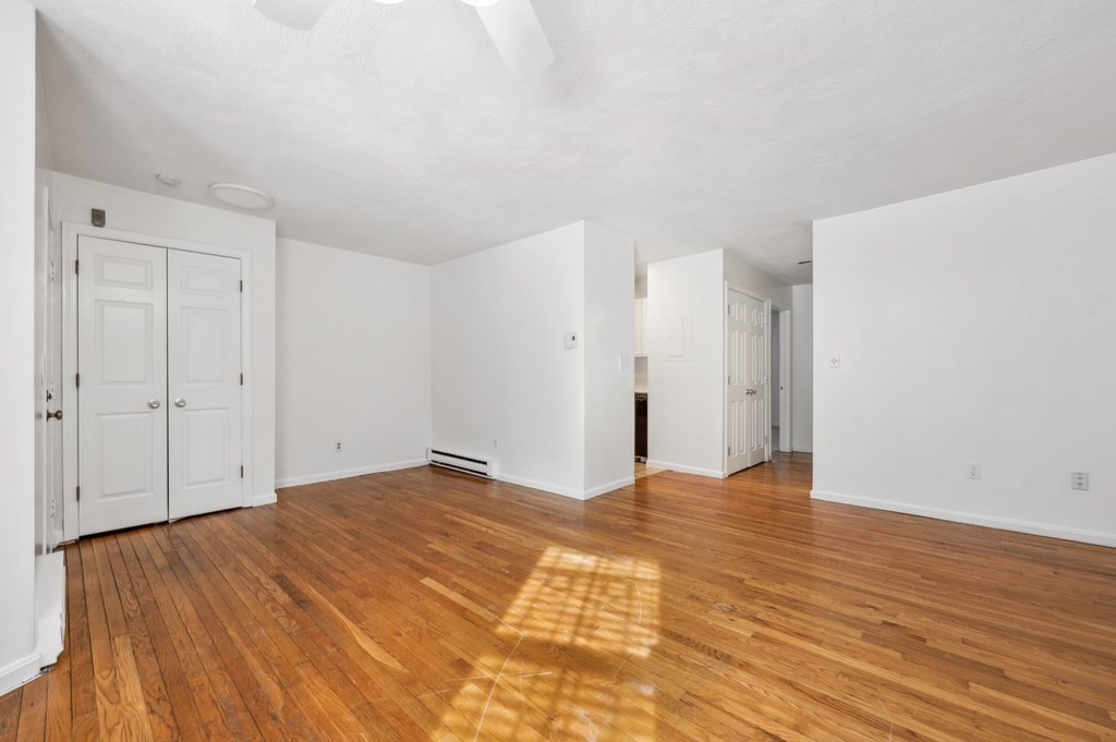 2 bed, 1 bath apartment for rent at 102 West Brookline St Unit B, South End — photo 2 of 18