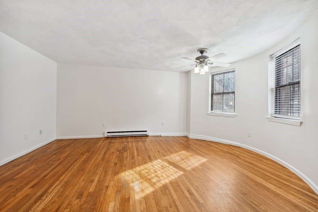 2 bed, 1 bath apartment for rent at 102 West Brookline St Unit B, South End — photo 4 of 18