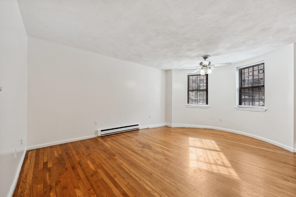 2 bed, 1 bath apartment for rent at 102 West Brookline St Unit B, South End — photo 3 of 18