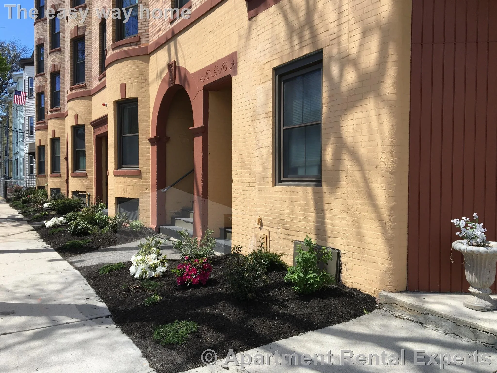 2 bed, 1 bath apartment for rent at 102 Willow St Unit 2, Inman Square — photo 3 of 4