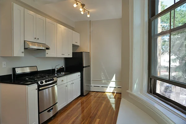 2 bed, 1 bath apartment for rent at 102 Willow St Unit 2, Wellington-Harrington — photo 3 of 8