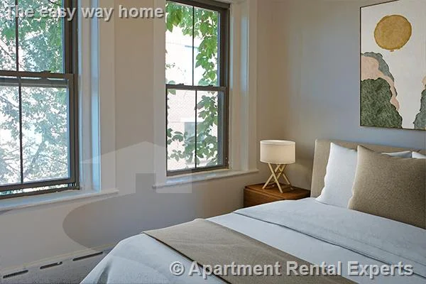 2 bed, 1 bath apartment for rent at 102 Willow St Unit 4, Inman Square — photo 3 of 4