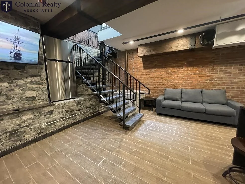 1 bed, 1 bath apartment for rent at 1020 Commonwealth Ave Unit 104, Boston — photo 5 of 11
