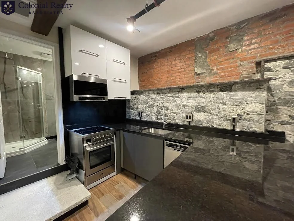 1 bed, 1 bath apartment for rent at 1020 Commonwealth Ave Unit 104, Boston — photo 6 of 11