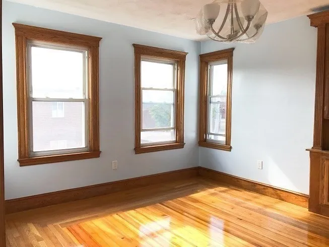 4 bed, 2 bath apartment for rent at 1020 Fellsway Unit 1020, Medford — photo 6 of 20