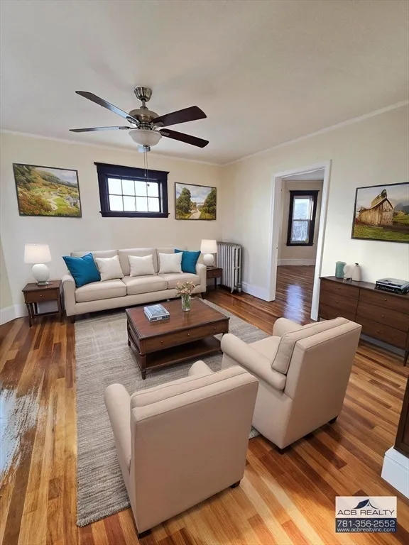 3 bed, 1 bath apartment for rent at 1021-1023 Canterbury St Unit 3, Boston — photo 4 of 20