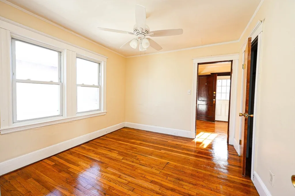 3 bed, 1 bath apartment for rent at 1021-1023 Canterbury St Unit 3, Boston — photo 15 of 20