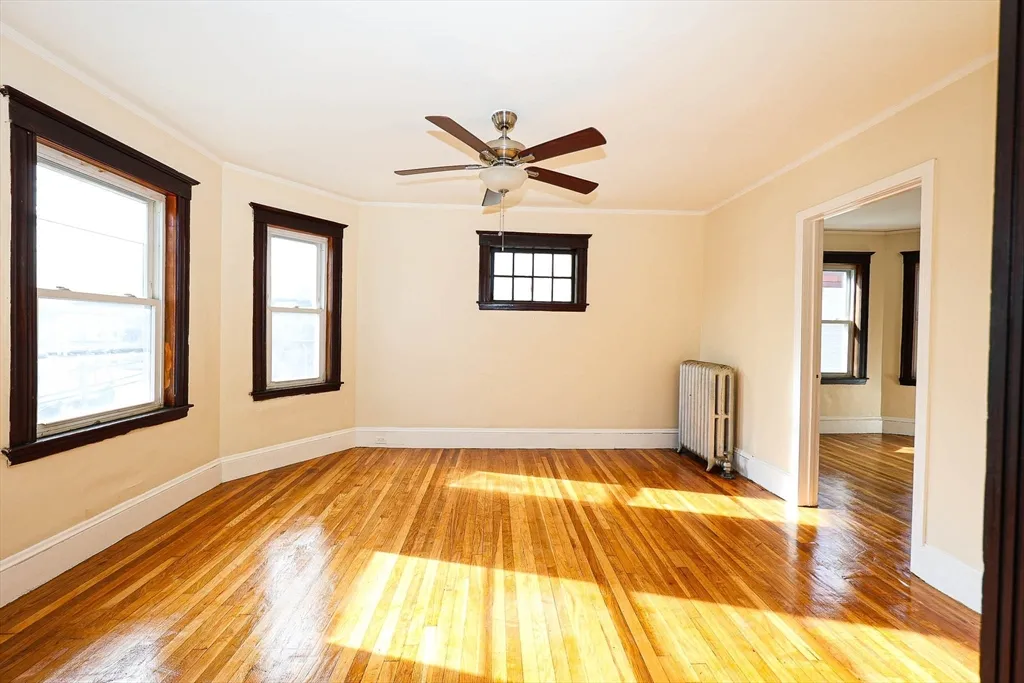 3 bed, 1 bath apartment for rent at 1021-1023 Canterbury St Unit 3, Boston — photo 17 of 20