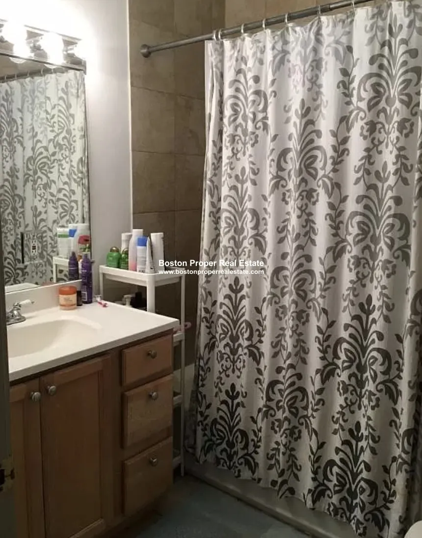 3 bed, 1 bath apartment for rent at 1021 Tremont St Unit 1, South End — photo 10 of 11