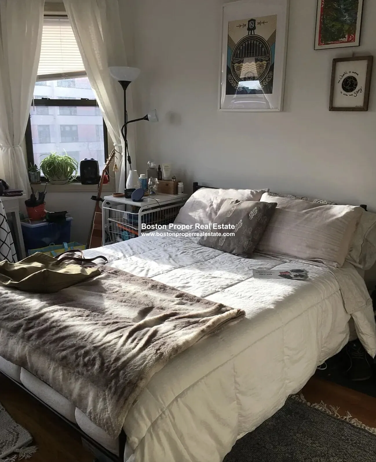 4 bed, 1 bath apartment for rent at 1021 Tremont St Unit 2, Roxbury — photo 3 of 10