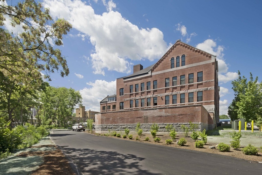 2 bed, 2 bath apartment for rent at 1022 Hancock St Unit 106, Quincy Center — photo 11 of 12