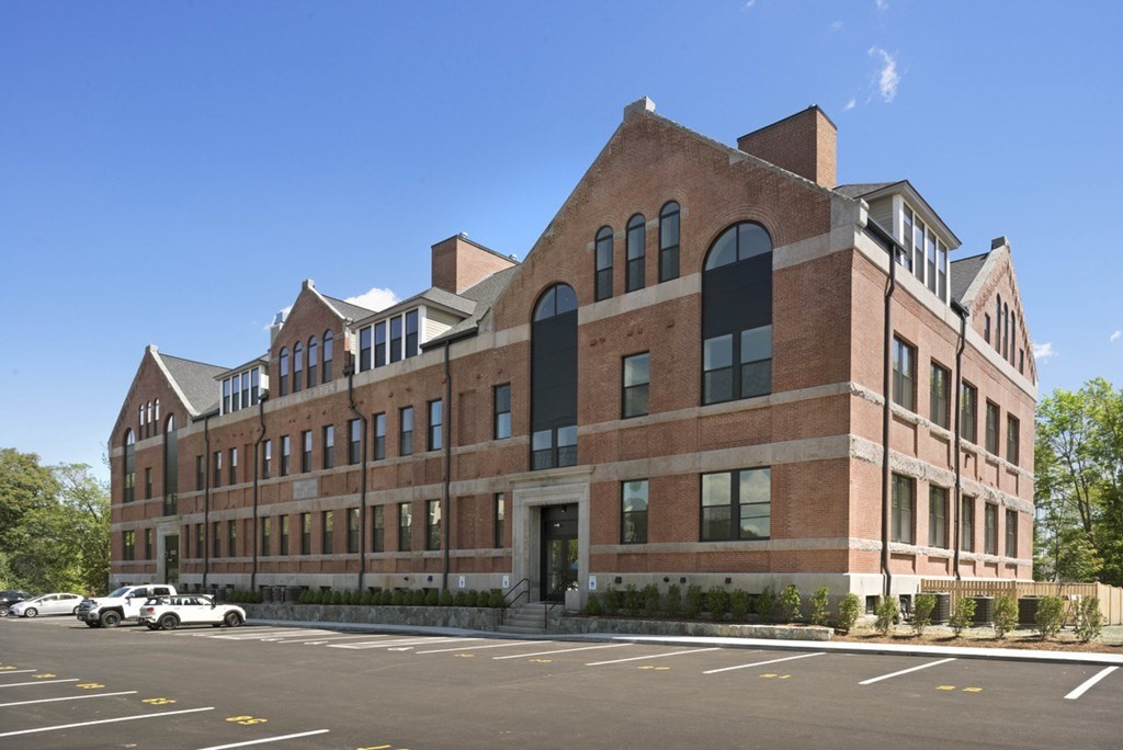 2 bed, 2 bath apartment for rent at 1022 Hancock St Unit 106, Quincy Center — photo 9 of 12