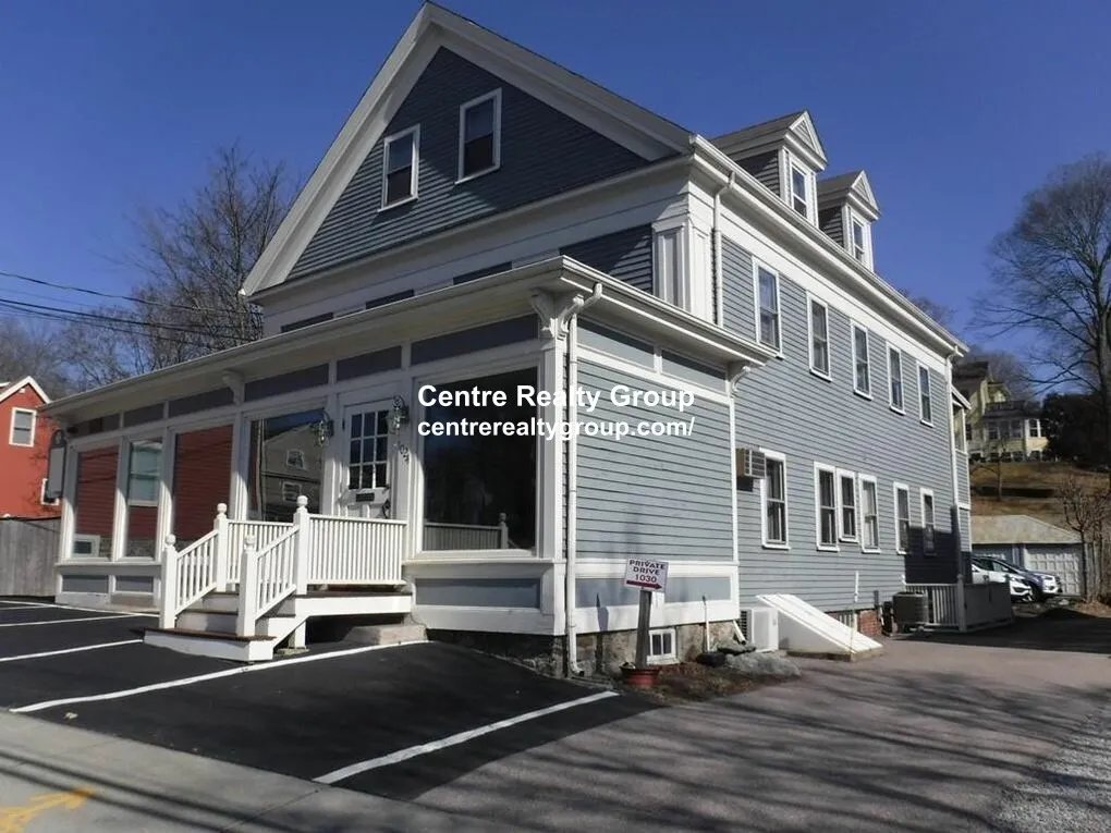 1 bed, 1 bath apartment for rent at 1024 Chestnut St Unit 2A, Newton Upper Falls