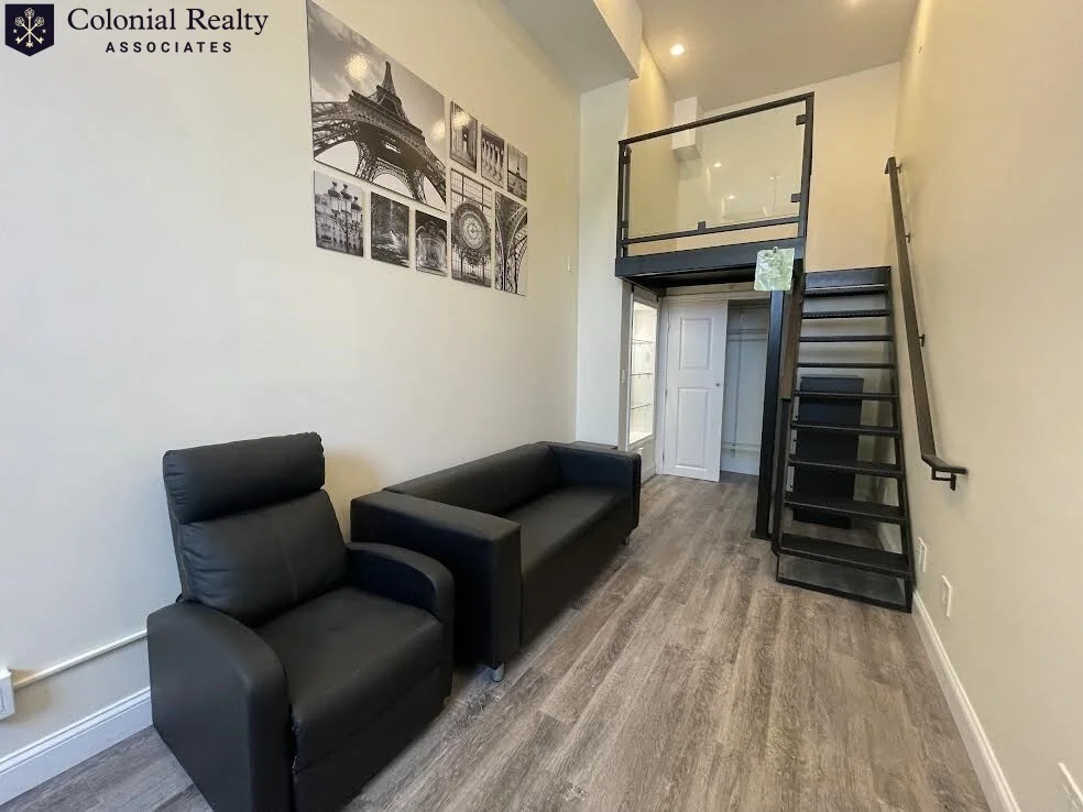 1 bed, 1 bath apartment for rent at 1024 Commonwealth Ave Unit 102, Boston — photo 9 of 11