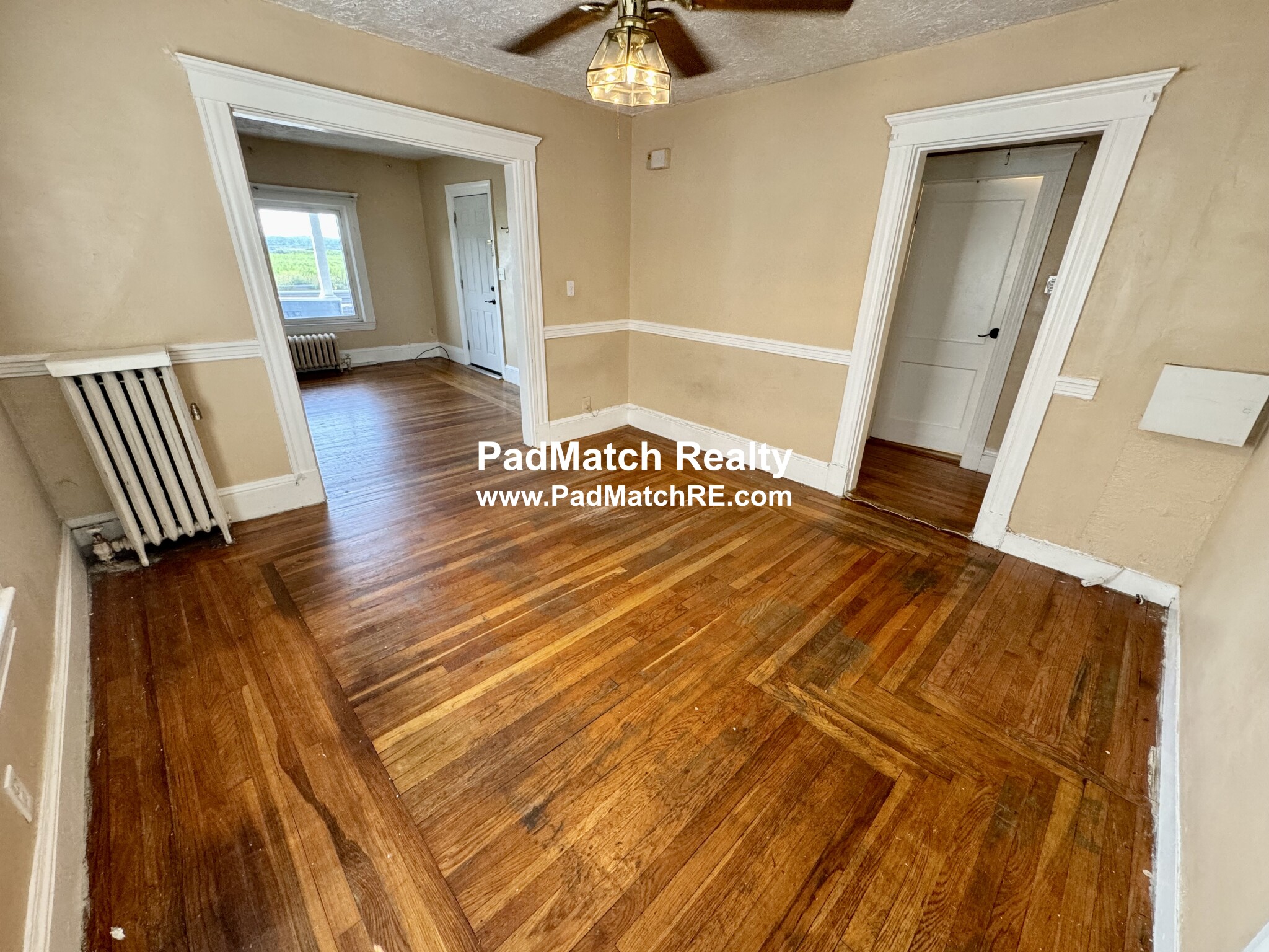 2 bed, 1 bath apartment for rent at 1024 North Shore Rd Unit 1, Revere — photo 3 of 19