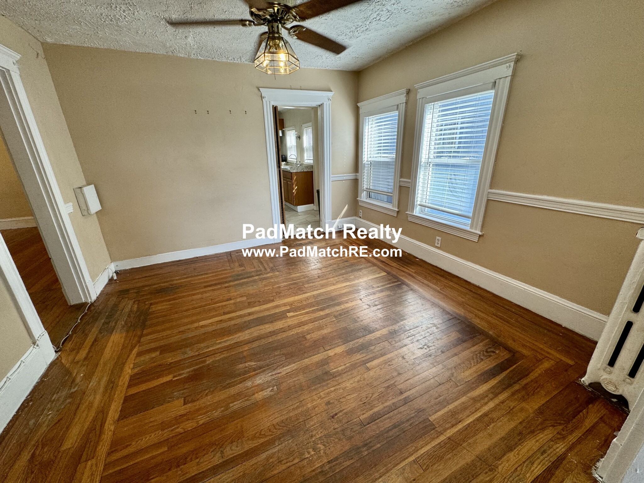 2 bed, 1 bath apartment for rent at 1024 North Shore Rd Unit 1, Revere — photo 4 of 19