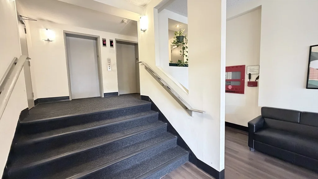 1 bed, 1 bath apartment for rent at 1025 Hancock St Unit 10 B, Quincy — photo 8 of 16