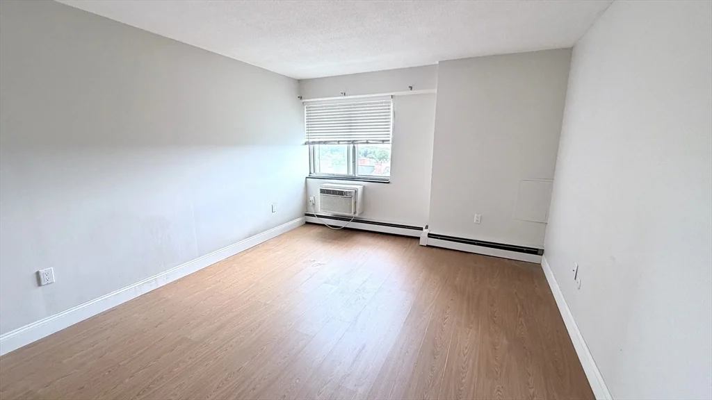 1 bed, 1 bath apartment for rent at 1025 Hancock St Unit 10 B, Quincy — photo 6 of 16