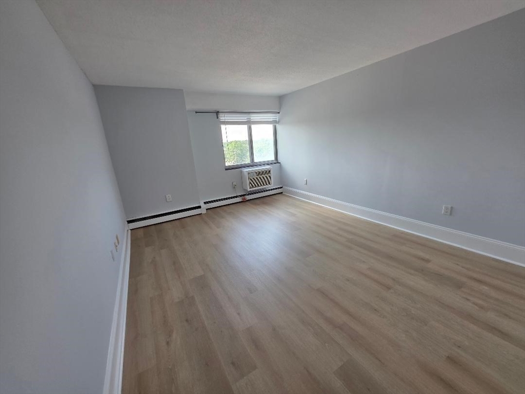 1 bed, 1 bath apartment for rent at 1025 Hancock St Unit 6K, Quincy Center — photo 5 of 16