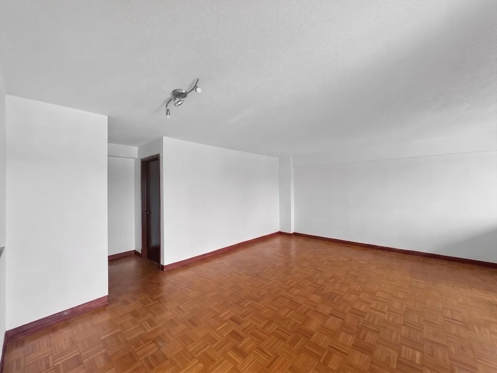 2 bed, 1 bath apartment for rent at 1025 Hancock St Unit 8C, Quincy — photo 6 of 21