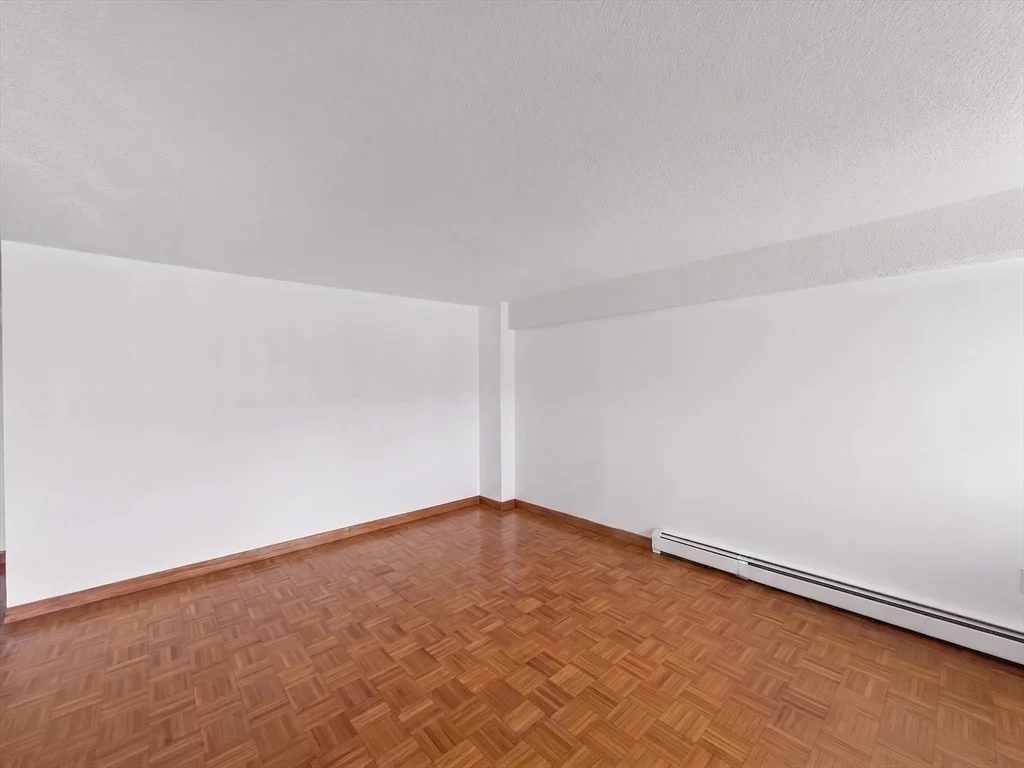 2 bed, 1 bath apartment for rent at 1025 Hancock St Unit 8C, Quincy — photo 7 of 21