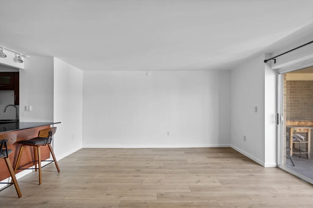 1 bed, 1 bath apartment for rent at 1025 Hancock Unit 6G, Quincy Center — photo 8 of 16