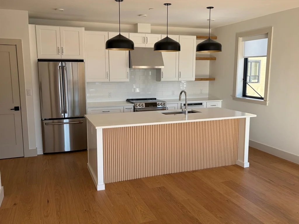2 bed, 2 bath apartment for rent at 1025 Massachusetts Ave Unit 302, Arlington Heights