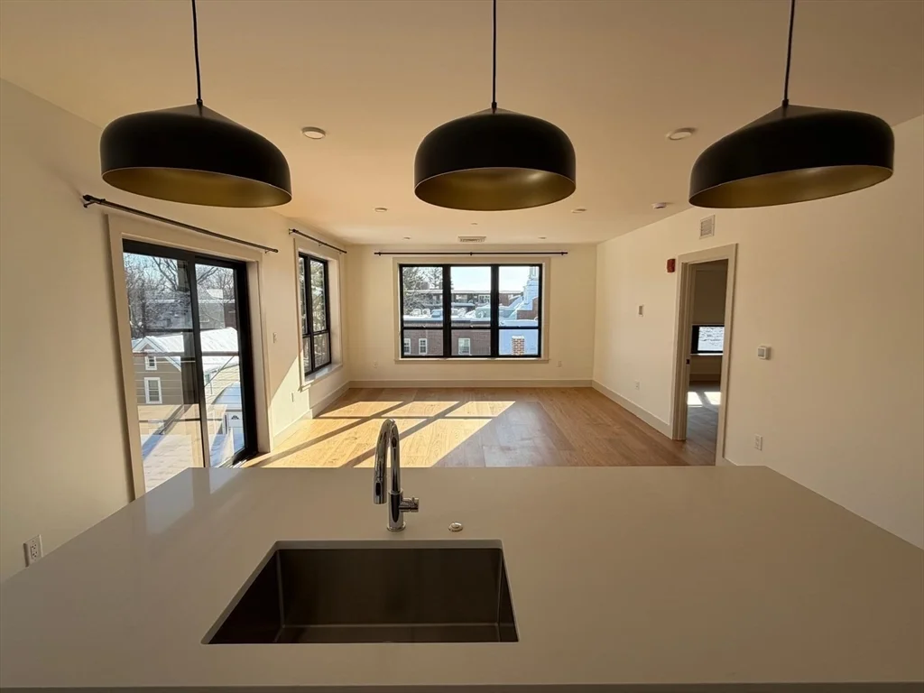 2 bed, 2 bath apartment for rent at 1025 Massachusetts Ave Unit 302, Arlington Heights — photo 2 of 20
