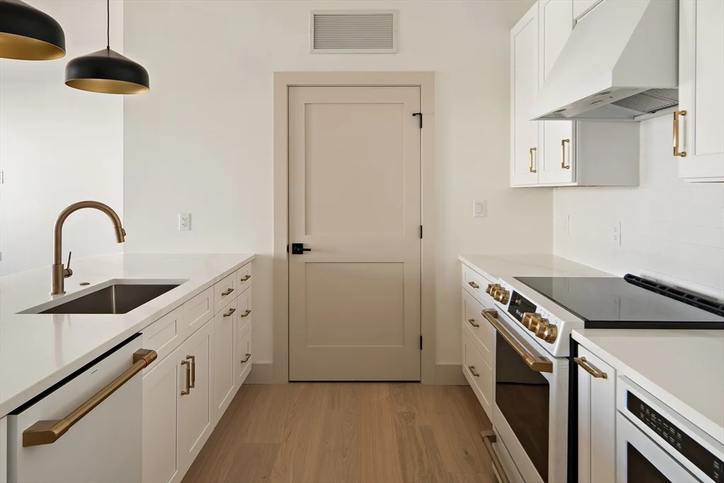 2 bed, 2 bath apartment for rent at 1025 Massachusetts Ave Unit 501, Arlington Heights