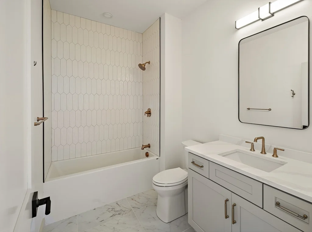 2 bed, 2 bath apartment for rent at 1025 Massachusetts Ave Unit 501, Arlington Heights — photo 6 of 30