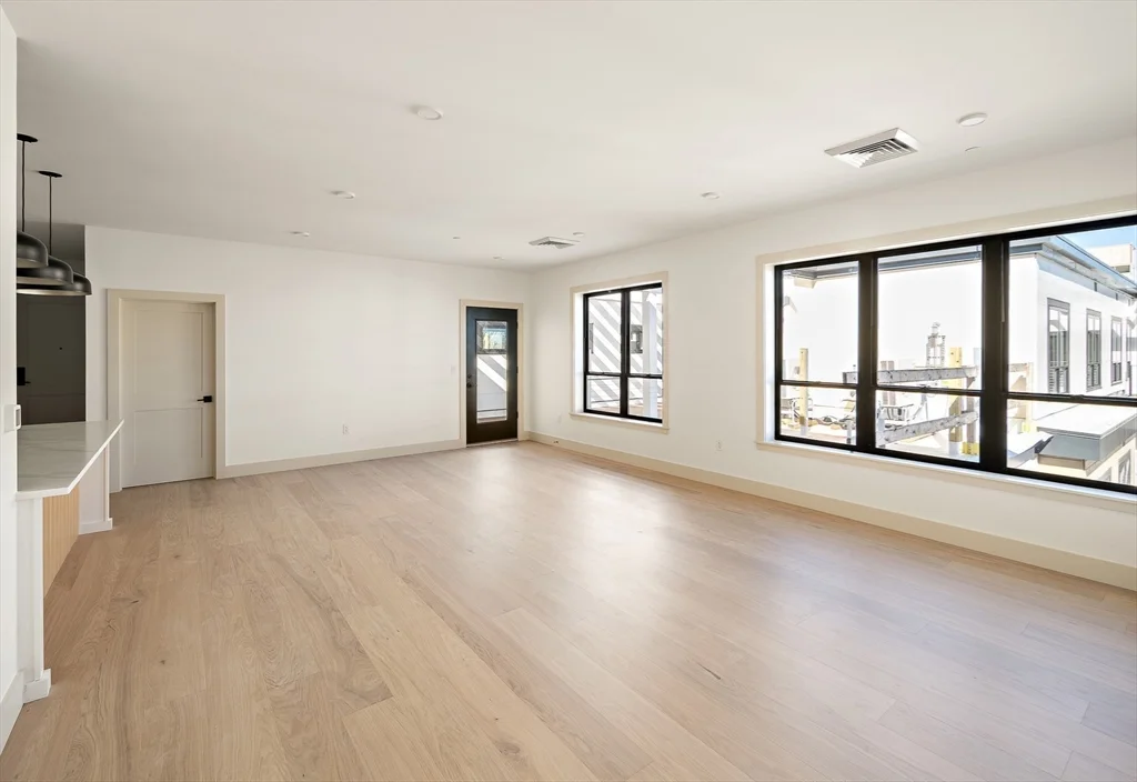 2 bed, 2 bath apartment for rent at 1025 Massachusetts Ave Unit 501, Arlington Heights — photo 4 of 30