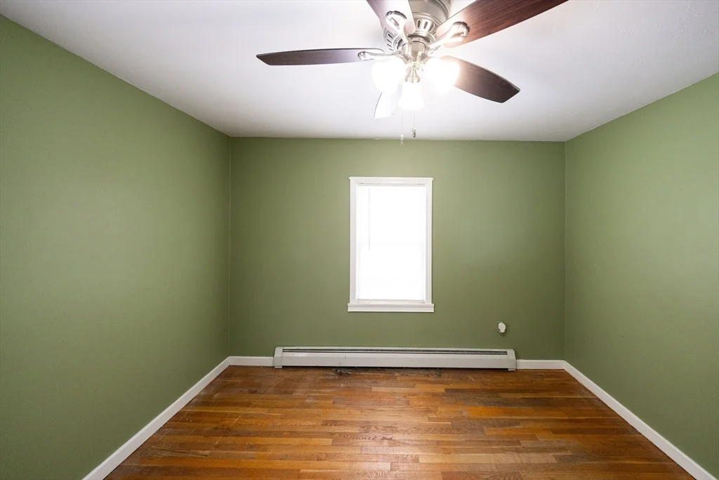 3 bed, 1 bath apartment for rent at 1025 Mechanic St, Leominster — photo 16 of 16