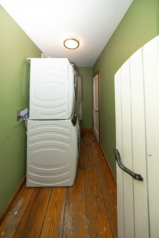 3 bed, 1 bath apartment for rent at 1025 Mechanic St, Leominster — photo 5 of 16