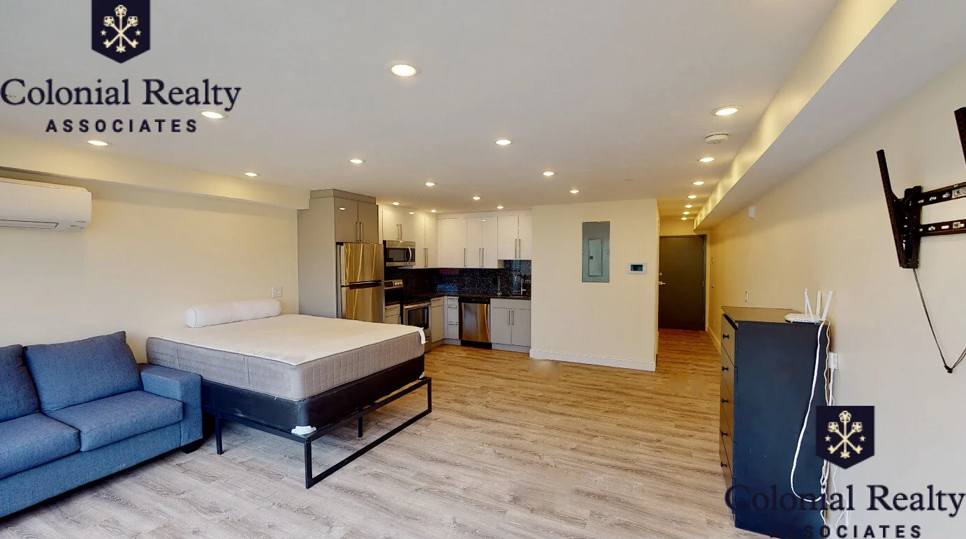 Studio bed, 1 bath apartment for rent at 1026 Commonwealth Ave Unit 203, North Brookline — photo 3 of 14