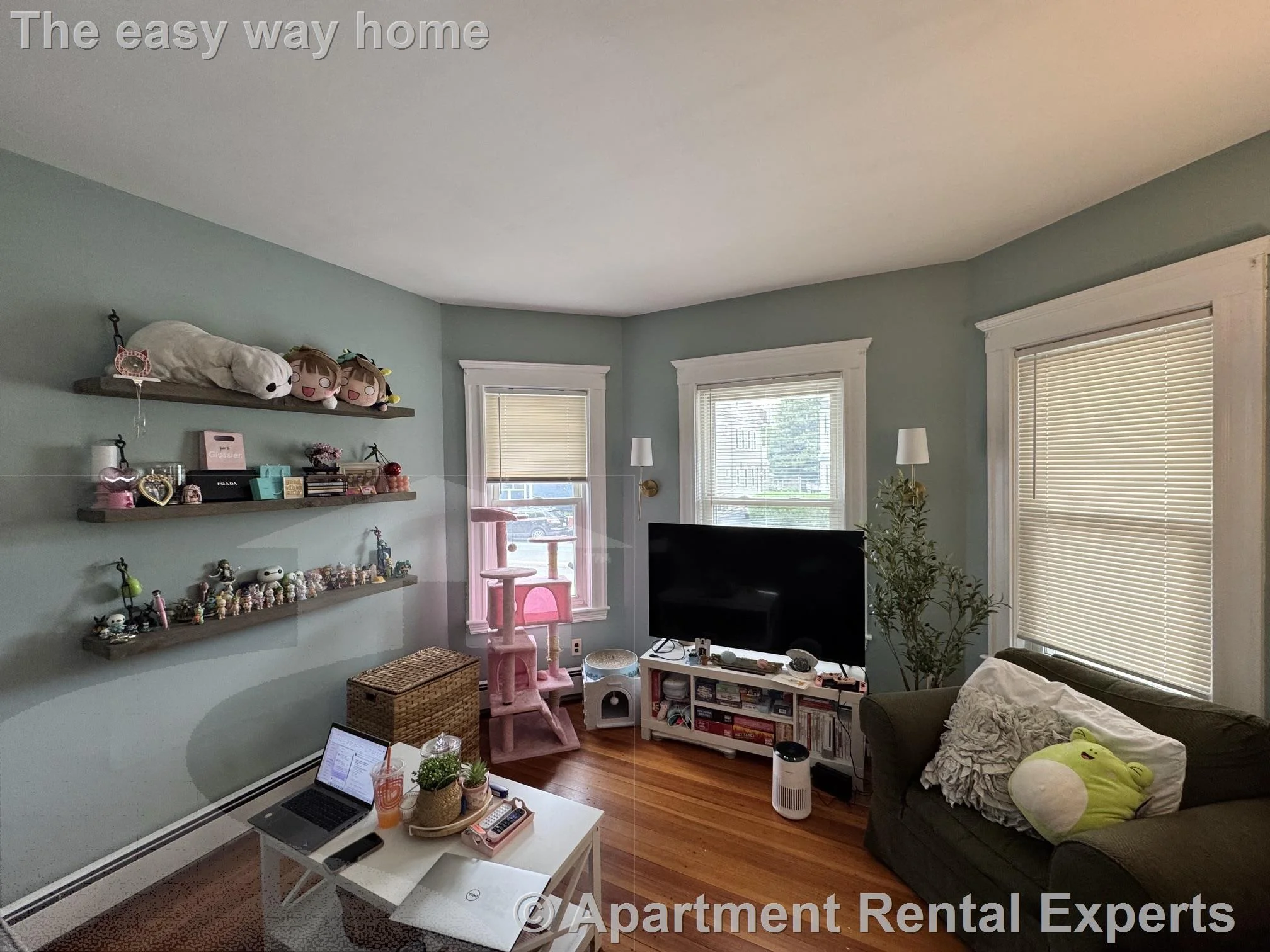 3 bed, 2 bath apartment for rent at 1027 Broadway, Davis Square