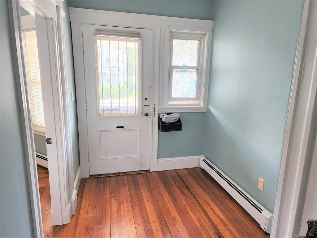 3 bed, 2 bath apartment for rent at 1027 Broadway Unit 1, Tufts University — photo 16 of 20