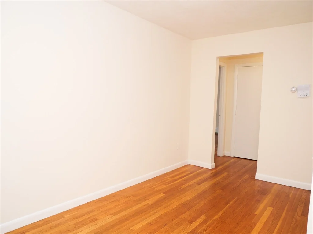 3 bed, 1 bath apartment for rent at 1027 Commonwealth Ave Unit 21, Allston — photo 5 of 7