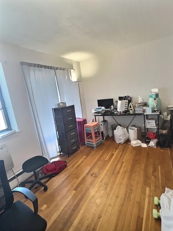 Studio bed, 1 bath apartment for rent at 1027 Commonwealth Ave Unit 24, Allston — photo 4 of 5