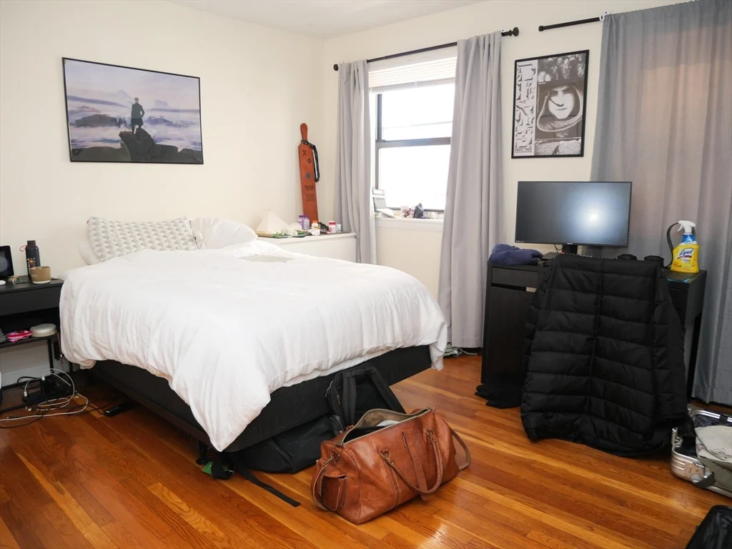 2 bed, 1 bath apartment for rent at 1027 Commonwealth Ave Unit 27, Allston — photo 4 of 6