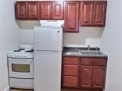 Studio bed, 1 bath apartment for rent at 1027 Commonwealth Ave Unit 28, Allston — photo 1 of 5