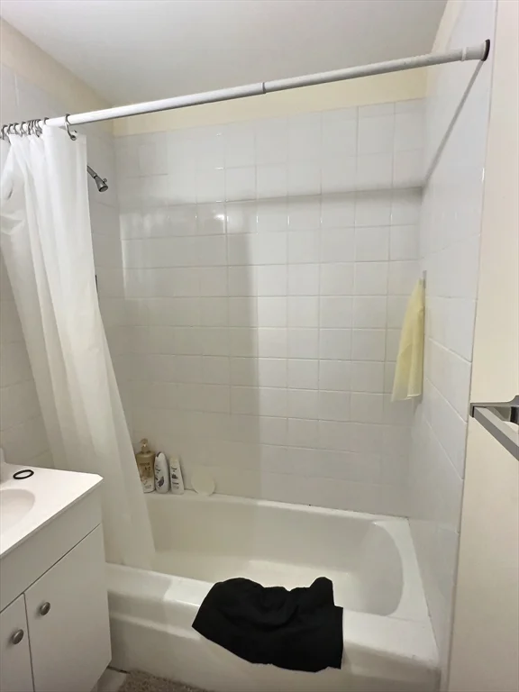1 bed, 1 bath apartment for rent at 1027 Commonwealth Ave Unit 32, Allston — photo 8 of 8