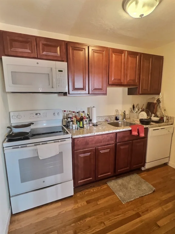 1 bed, 1 bath apartment for rent at 1027 Commonwealth Ave Unit 32, Allston — photo 3 of 8