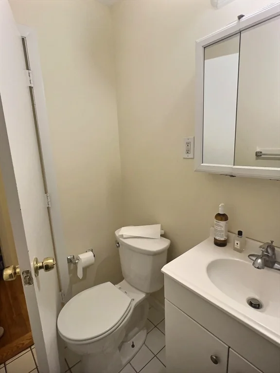 1 bed, 1 bath apartment for rent at 1027 Commonwealth Ave Unit 32, Allston — photo 7 of 8