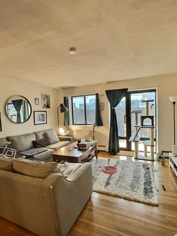 1 bed, 1 bath apartment for rent at 1027 Commonwealth Ave Unit 36, Allston — photo 2 of 5