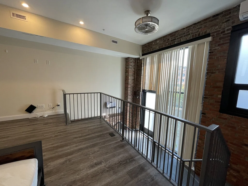 1 bed, 1 bath apartment for rent at 1028 Commonwealth Ave Unit 102, Coolidge Corner — photo 8 of 11