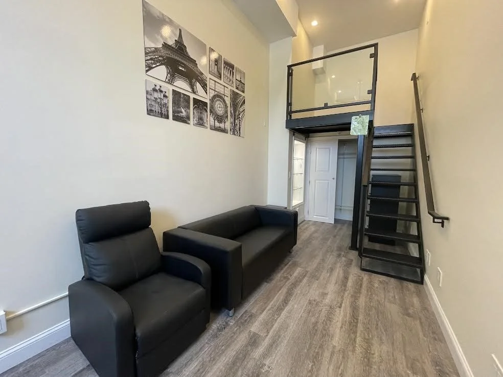 1 bed, 1 bath apartment for rent at 1028 Commonwealth Ave Unit 104, Coolidge Corner — photo 8 of 11